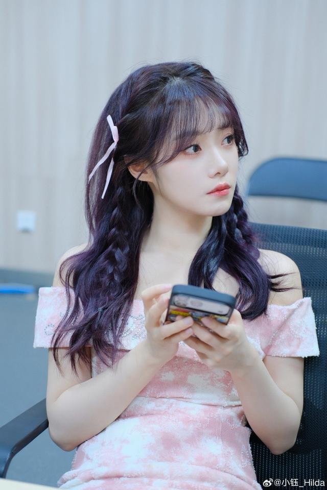 db真人 盛趣-小钰分手后首度更博：大家放心，有在好好生活